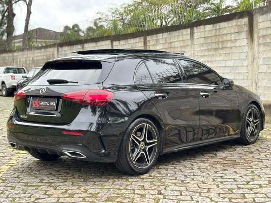 MERCEDES-BENZ-A 200-2024