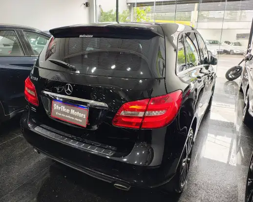 MERCEDES-BENZ-B 200-2012