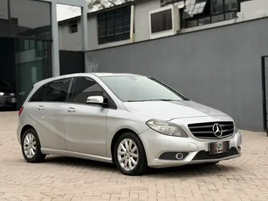 MERCEDES-BENZ-B 200-1.6 TURBO GASOLINA 4P AUTOMÁTICO MERCEDES-BENZ-B 200-2013