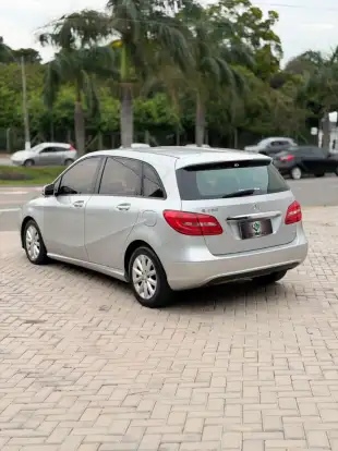 MERCEDES-BENZ-B 200-2013