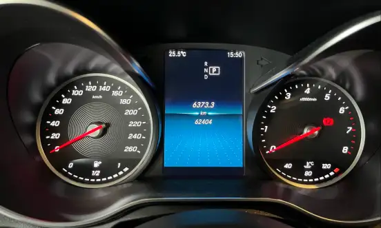 MERCEDES-BENZ-C 180-2019