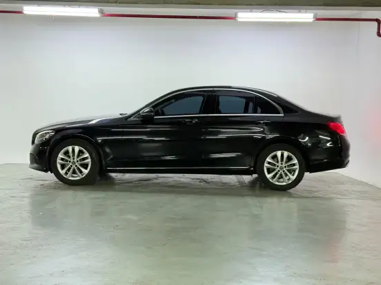 MERCEDES-BENZ-C 180-2019