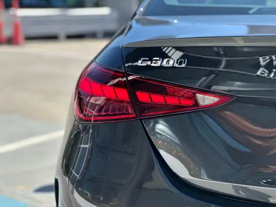 MERCEDES-BENZ-C 300-2026