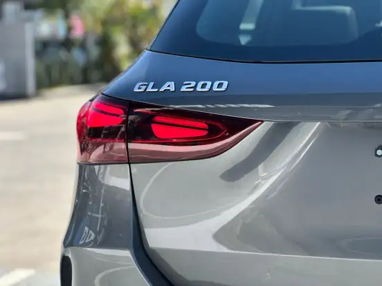 MERCEDES-BENZ-GLA 200-1.3 MHEV AMG LINE 7G-DCT MERCEDES-BENZ-GLA 200-2026