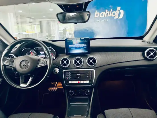 MERCEDES-BENZ-GLA 200-1.6 CGI FLEX ADVANCE 7G-DCT MERCEDES-BENZ-GLA 200-2019