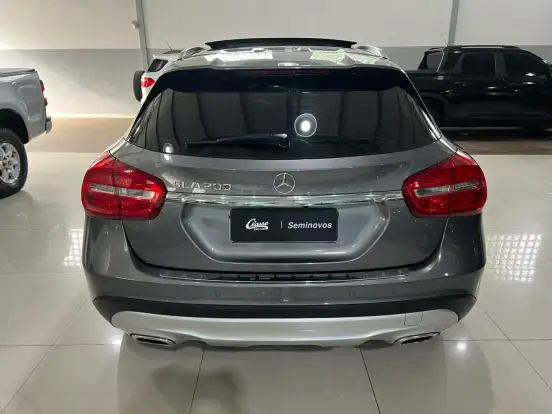 MERCEDES-BENZ-GLA 200-1.6 CGI VISION 16V TURBO GASOLINA 4P AUTOMÁTICO MERCEDES-BENZ-GLA 200-2014