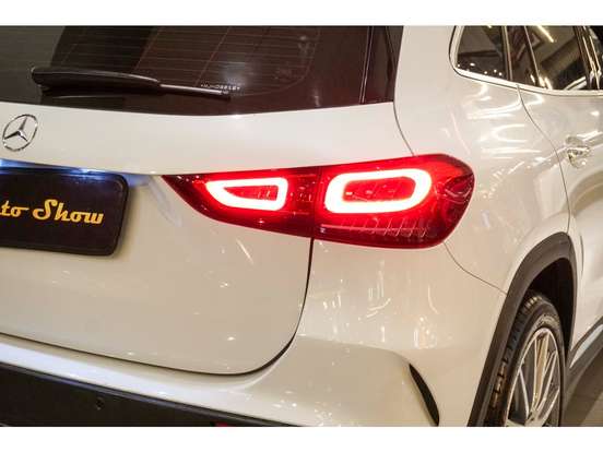 MERCEDES-BENZ-GLA 200-2022
