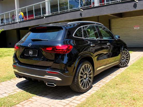 MERCEDES-BENZ-GLA 200-1.3 MHEV AMG LINE 7G-DCT MERCEDES-BENZ-GLA 200-2025