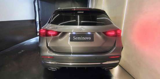 MERCEDES-BENZ-GLA 200-2024