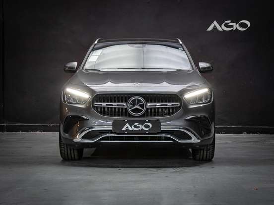 MERCEDES-BENZ-GLA 200-2026