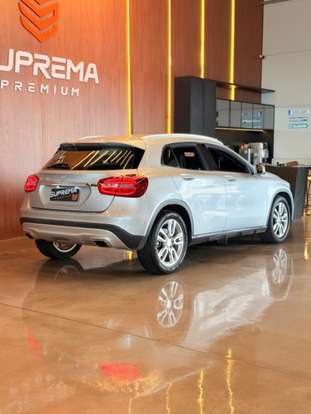 MERCEDES-BENZ-GLA 200-2015