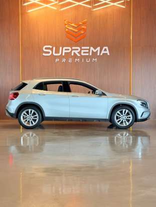 MERCEDES-BENZ-GLA 200-1.6 CGI ADVANCE 16V TURBO GASOLINA 4P AUTOMÁTICO MERCEDES-BENZ-GLA 200-2015