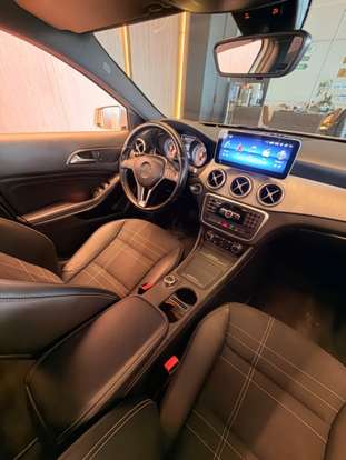 MERCEDES-BENZ-GLA 200-2015