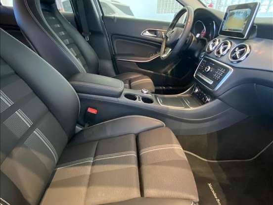 MERCEDES-BENZ-GLA 200-1.6 CGI FLEX ADVANCE 7G-DCT MERCEDES-BENZ-GLA 200-2018
