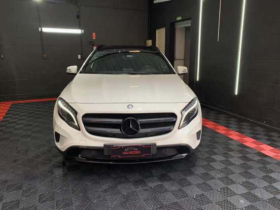 MERCEDES-BENZ-GLA 200-2014