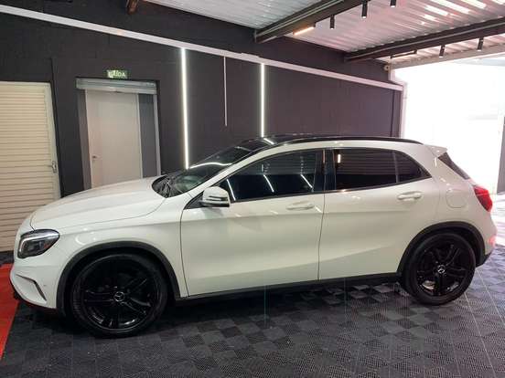 MERCEDES-BENZ-GLA 200-1.6 CGI VISION 16V TURBO GASOLINA 4P AUTOMÁTICO MERCEDES-BENZ-GLA 200-2014
