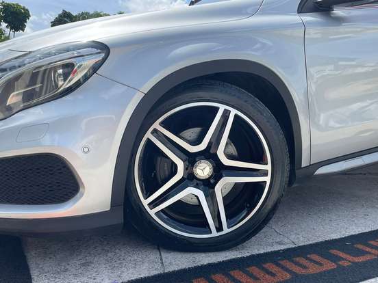 MERCEDES-BENZ-GLA 250-2017