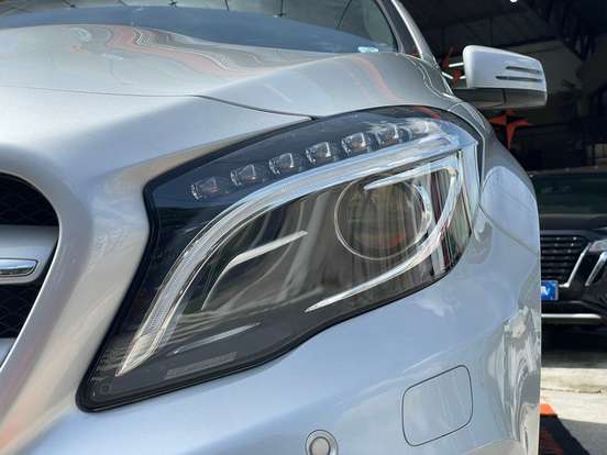 MERCEDES-BENZ-GLA 250-2017
