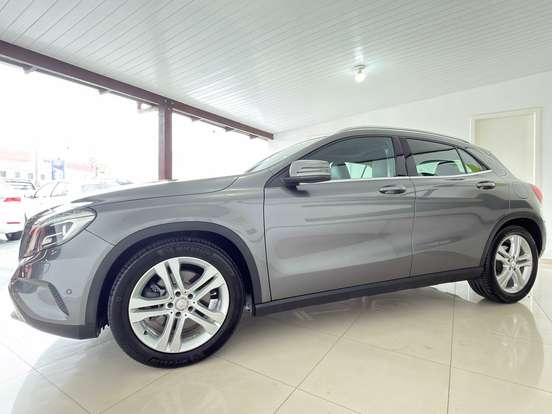 MERCEDES-BENZ-GLA 250-2015