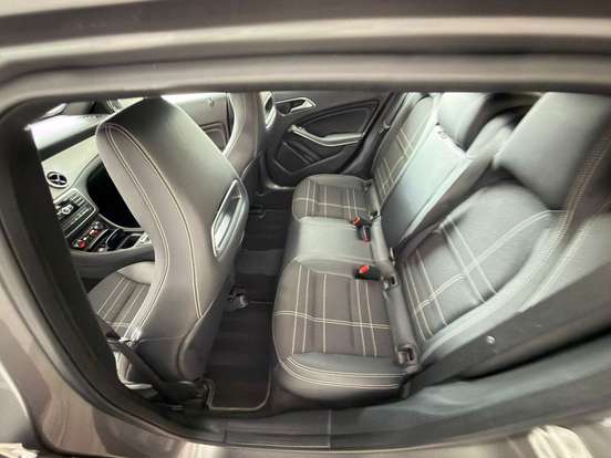 MERCEDES-BENZ-GLA 250-2.0 16V TURBO GASOLINA VISION 4P AUTOMÁTICO MERCEDES-BENZ-GLA 250-2015