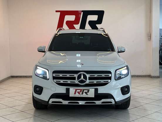 MERCEDES-BENZ-GLB 200-2021