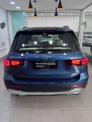 MERCEDES-BENZ-GLB 200-2021