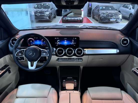 MERCEDES-BENZ-GLB 200-2021