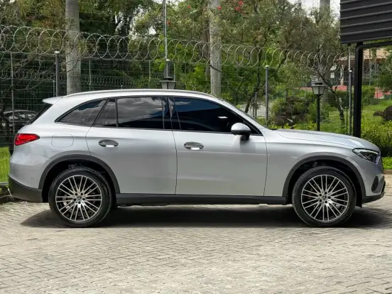 MERCEDES-BENZ-GLC 300-2024
