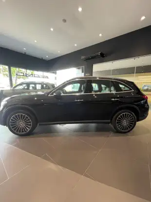 MERCEDES-BENZ-GLC 300-2025