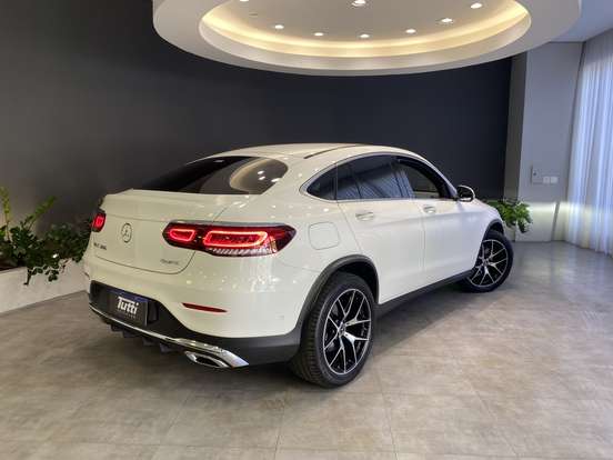 MERCEDES-BENZ-GLC 300-2022