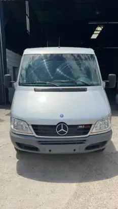 MERCEDES-BENZ-SPRINTER-2011