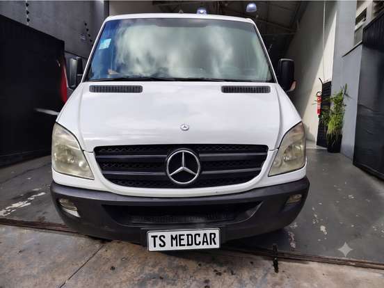 MERCEDES-BENZ-SPRINTER-2.2 415 CDI VAN 16 LUGARES TETO ALTO 16V BI-TURBO DIESEL MANUAL MERCEDES-BENZ-SPRINTER-2014