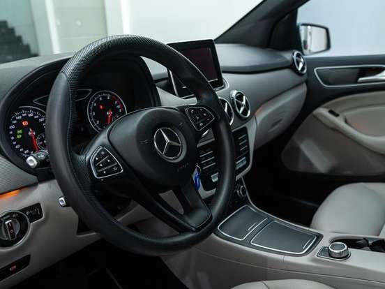 MERCEDES-BENZ-B 200-1.6 TURBO 16V FLEX 4P AUTOMATIZADO MERCEDES-BENZ-B 200-2015