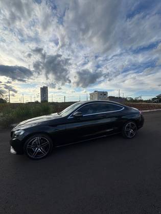 MERCEDES-BENZ C 180 1.6 CGI GASOLINA AVANTGARDE COUPÉ 9G-TRONIC