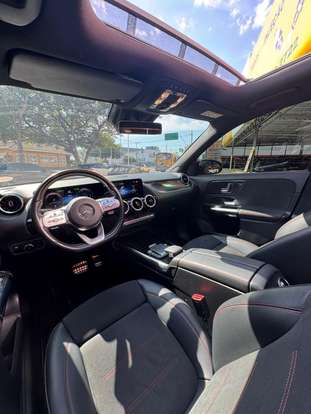 MERCEDES-BENZ-GLA 200-2021