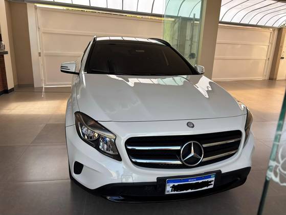 MERCEDES-BENZ GLA 200 1.6 CGI STYLE 16V TURBO FLEX 4P AUTOMÁTICO