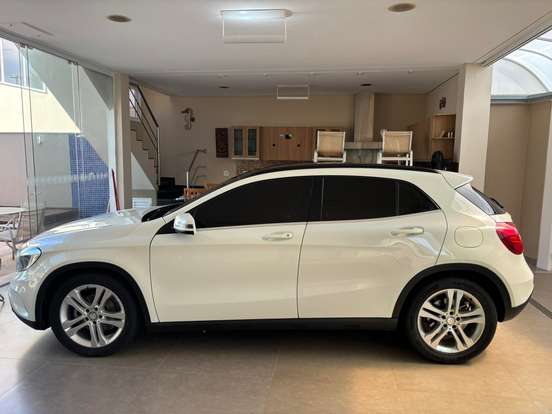 MERCEDES-BENZ-GLA 200-1.6 CGI STYLE 16V TURBO FLEX 4P AUTOMÁTICO MERCEDES-BENZ-GLA 200-2015