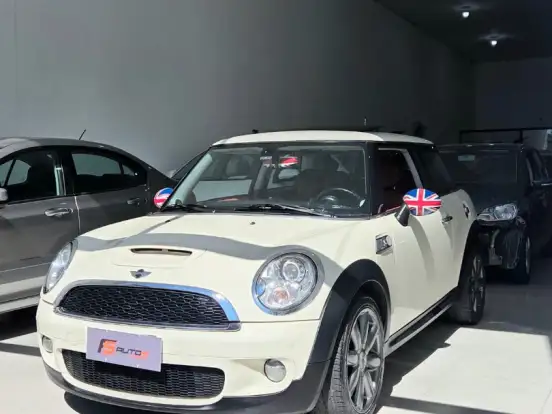 MINI-COOPER-1.6 S JOHN COOPER WORKS 16V TURBO GASOLINA 2P AUTOMATICO MINI-COOPER-2009