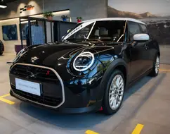 MINI COOPER 2.0 16V TWINPOWER GASOLINA S TOP 4P STEPTRONIC MINI COOPER 2.0 16V TWINPOWER GASOLINA S TOP 4P STEPTRONIC