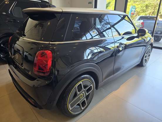 MINI-COOPER-2021