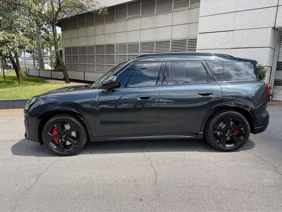MINI-COUNTRYMAN-2025