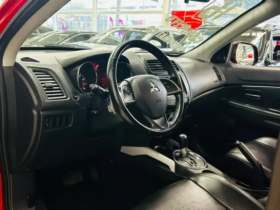 MITSUBISHI-ASX-2.0 ONEILL 4X2 16V GASOLINA 4P AUTOMÁTICO MITSUBISHI-ASX-2015