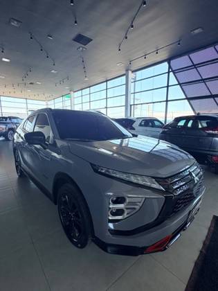 MITSUBISHI ECLIPSE CROSS 1.5 MIVEC TURBO GASOLINA HPE BLACK CVT