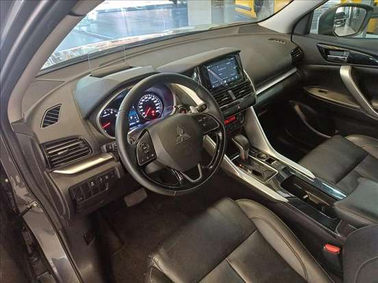 MITSUBISHI-ECLIPSE CROSS-2024