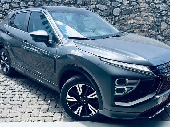MITSUBISHI-ECLIPSE CROSS-1.5 MIVEC TURBO GASOLINA HPE CVT MITSUBISHI-ECLIPSE CROSS-2024