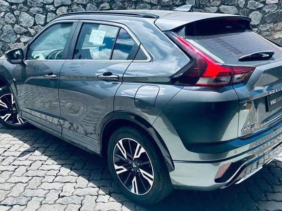 MITSUBISHI-ECLIPSE CROSS-1.5 MIVEC TURBO GASOLINA HPE CVT MITSUBISHI-ECLIPSE CROSS-2024