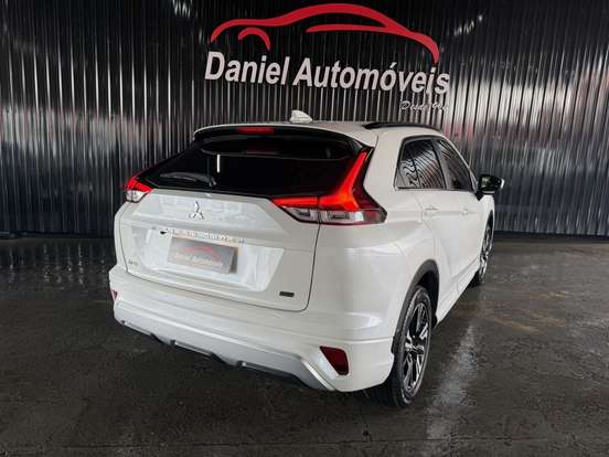 MITSUBISHI-ECLIPSE CROSS-1.5 MIVEC TURBO GASOLINA HPE CVT MITSUBISHI-ECLIPSE CROSS-2024