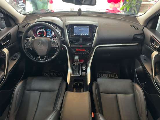 MITSUBISHI-ECLIPSE CROSS-1.5 MIVEC TURBO GASOLINA HPE-S CVT MITSUBISHI-ECLIPSE CROSS-2024