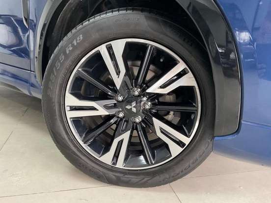 MITSUBISHI-ECLIPSE CROSS-1.5 MIVEC TURBO GASOLINA HPE-S SPORT CVT MITSUBISHI-ECLIPSE CROSS-2024