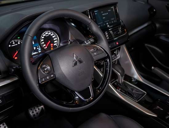 MITSUBISHI-ECLIPSE CROSS-2024